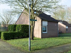 Exterior - Modern House in a Quiet Area Near the Lake of Grevelingen (Bruinisse)