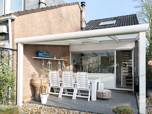 Balcony - Modern House in a Quiet Area Near the Lake of Grevelingen (Bruinisse)