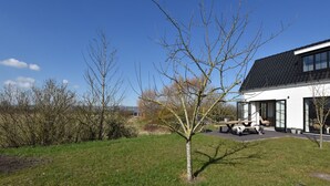 Exterior - Serene Holiday Home in Nieuwvliet With Garden (Nieuwvliet)