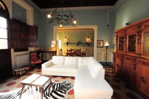 Living room - Rustic Elegance Near Florence (Rignano sull'Arno)