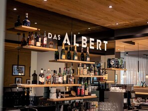 Dining - Nice Apartment With Balcony & Terrace on Ski Slope (Rauris)