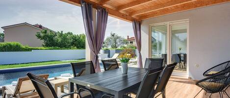 House | Dining