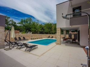 Indoor pool, outdoor pool