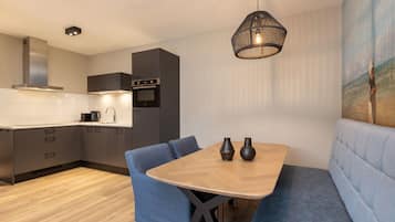 Apartment | Dining