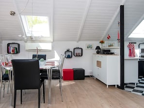 House | Dining
