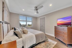 1 habitación, tabla de planchar con plancha, wifi gratis y ropa de cama