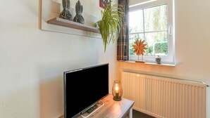 Unclassified image, 4 of 33, button - Serene Holiday Home in Gulpen With Garden (Gulpen)