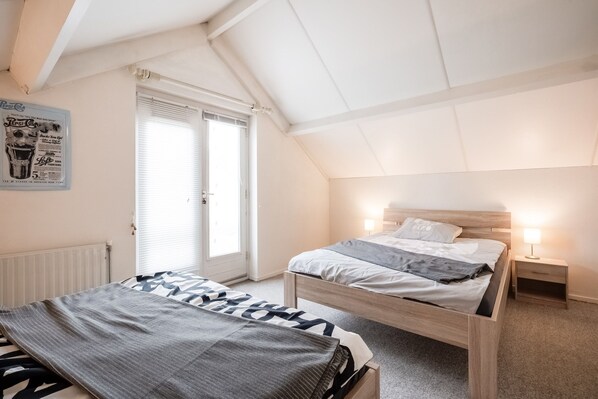 Bungalow - Lush Bungalow in Beek Gem Montferl& with Hot Tub (Beek)