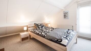 Bungalow | 2 bedrooms, individually furnished, bed sheets