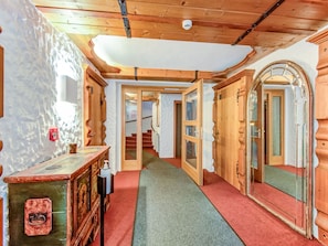 Reception - Cosy Apartment With Sauna in Stuben am Arlberg (Kloesterle am Arlberg)