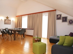 Dining - Modern Apartment in Zell am See Near Elisabeth Park (Zell am See)