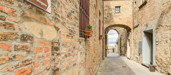 Sun-kissed Apartment With Garden