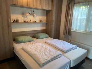 Chalet | 2 bedrooms, individually furnished