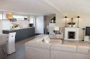 Cottage | Living room