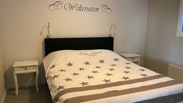 Cottage | 3 bedrooms, individually furnished, iron/ironing board, travel crib