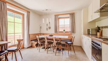 Apartment | Tempat makan