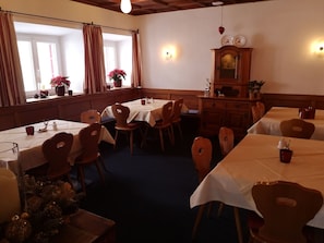 Dining - Cozy Apartment in Stuben am Arlberg With Sauna (Kloesterle am Arlberg)
