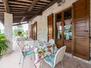 Villa | Dining