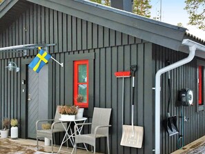 House | Exterior - 5 Person Holiday Home in Sarna (Sarna)