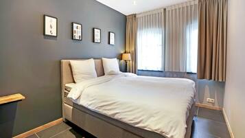 House | 3 bedrooms, individually furnished, bed sheets