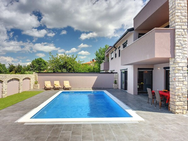Villa | Pool