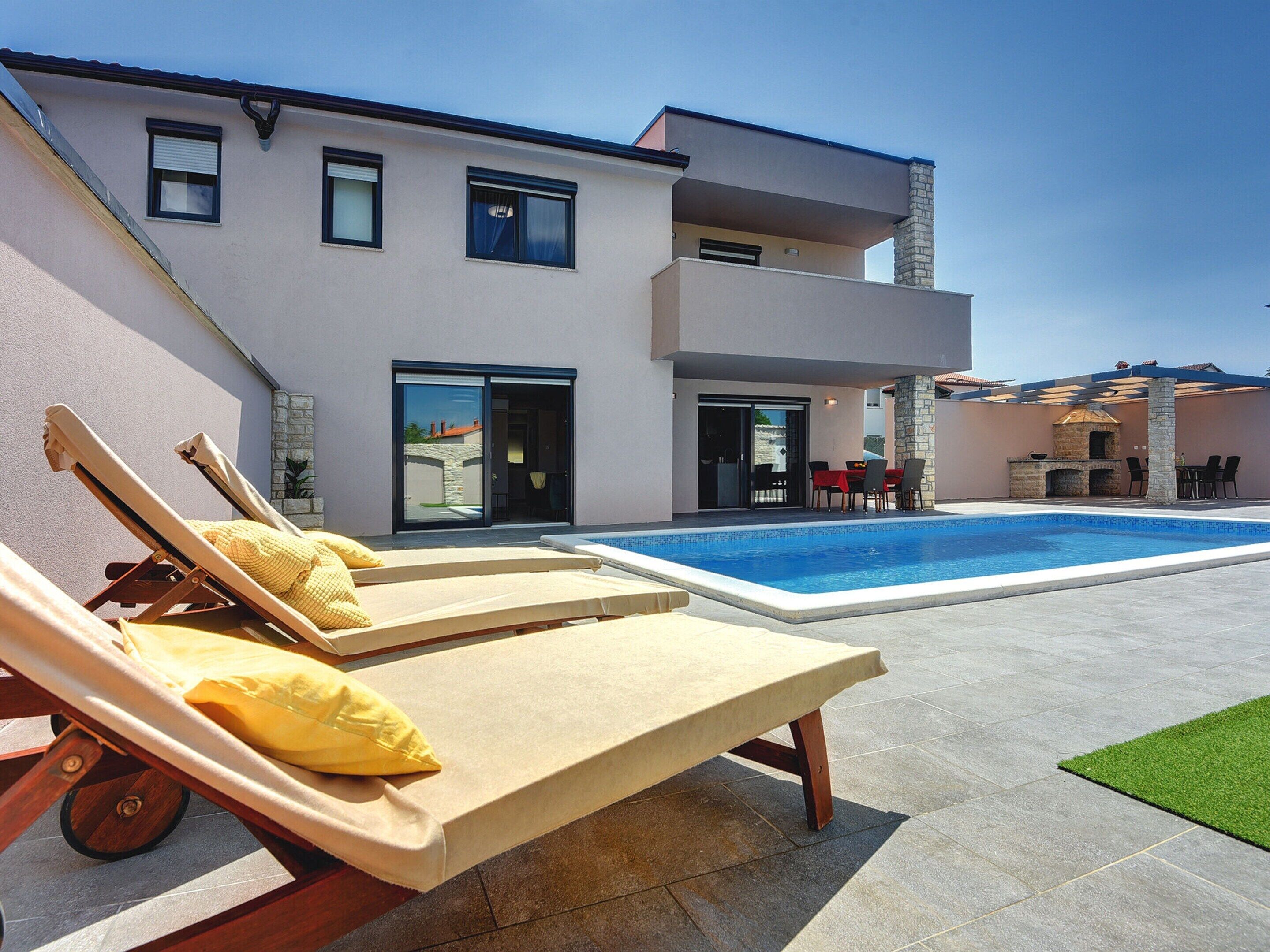 Villa | Pool | Indoor pool, outdoor pool