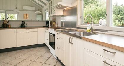 6 Person Holiday Home in Roslev