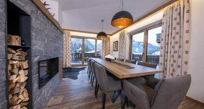 Splendid Chalet in Neukirchen near Wildkogel Ski Arena