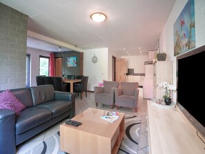 House | Living room - Holiday Home in Ulestraten With Forest (Ulestraten)