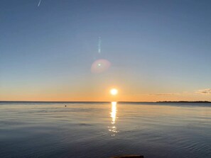 A calm body of water reflecting the sun. - 6 Person Holiday Home in Karrebaeksminde (Karrebæksminde)