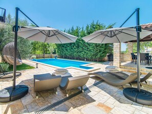Villa | Piscine | Piscine couverte, piscine extérieure