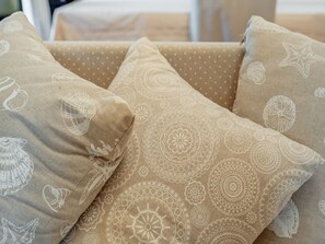 3 bedrooms, individually furnished, bed sheets
