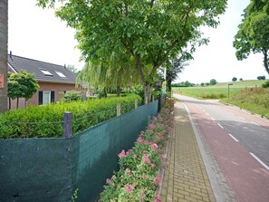 Exterior - Convenient Holiday Home in Gulpen near River & City Center (Gulpen)