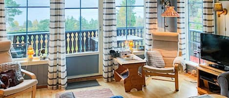 House | Living room