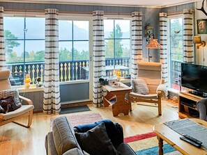 House | Living room - 6 Person Holiday Home in Ostereidet (Alver)