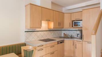 Fridge, microwave, dishwasher, electric kettle