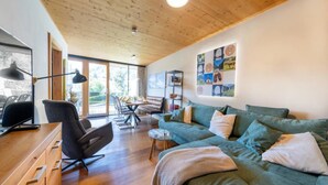 House | Living room - Penthouse Apartment With Mountain Views (Neukirchen am Grossvenediger)