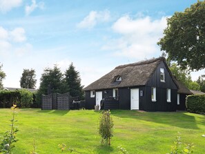 Exterior - 8 Person Holiday Home in Farso (Farso)