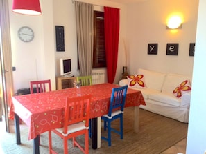 Dining - Snug Holiday Home in Pomonte-scansano With Private Garden (Scansano)