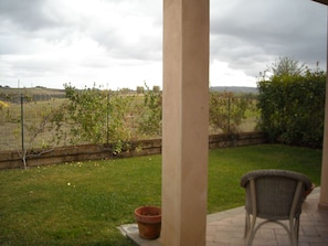 Balcony - Snug Holiday Home in Pomonte-scansano With Private Garden (Scansano)