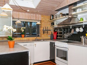 House | Private kitchen | Highchair