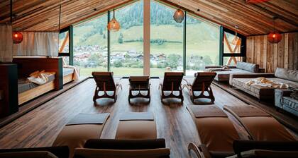 Large Apartment With Balcony & Terrace on Ski Slope