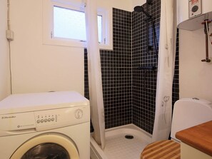 House | Bathroom | Towels