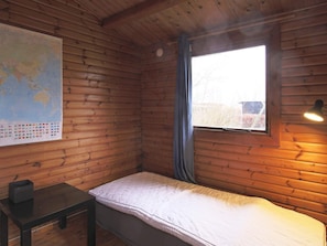 House | 2 bedrooms, cribs/infant beds