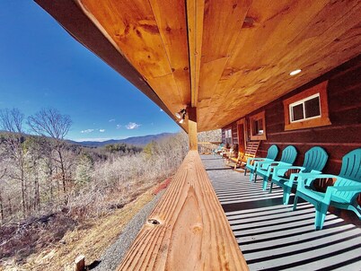 Sunset View over the Mountains! Rustic Cabin w/ Hot Tub