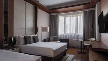 Deluxe Room, 2 Double Beds | Premium bedding, down comforters, memory foam beds, minibar
