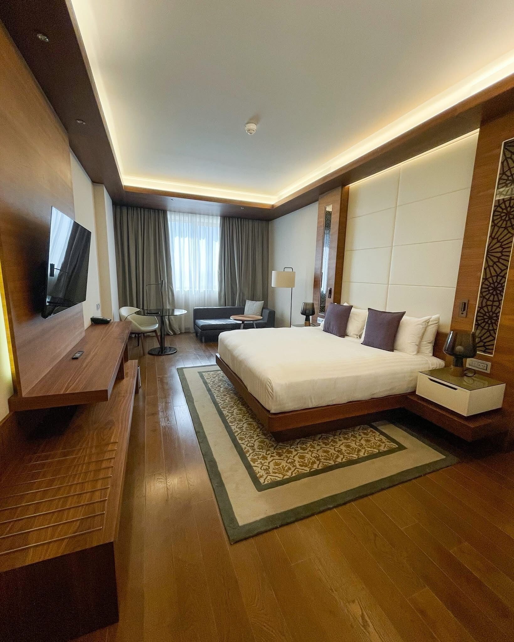 Frigobar, cofres nos quartos, individualmente decorados