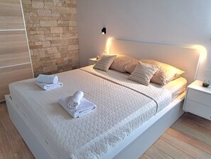 3 bedrooms, WiFi, bed sheets