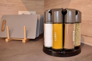 Haartrockner, Handtücher, Seife