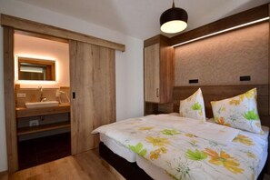 2 Schlafzimmer, Zimmersafe, Reisekinderbett, kostenloses WLAN